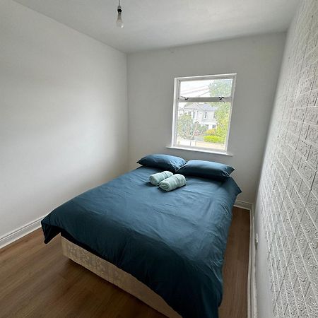 Nice Double Room At 2 Iveragh Rd-8 Dublín Exterior foto