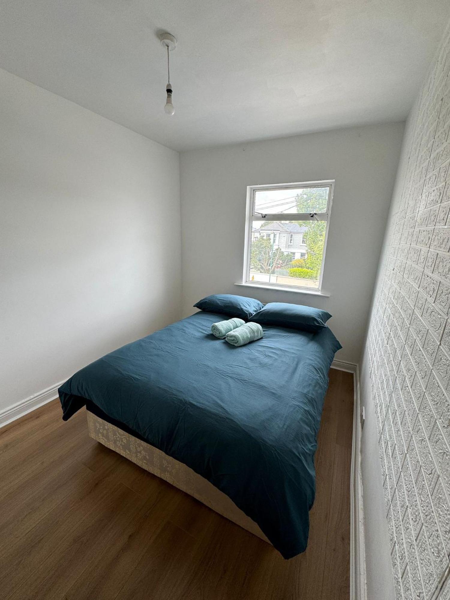 Nice Double Room At 2 Iveragh Rd-8 Dublín Exterior foto